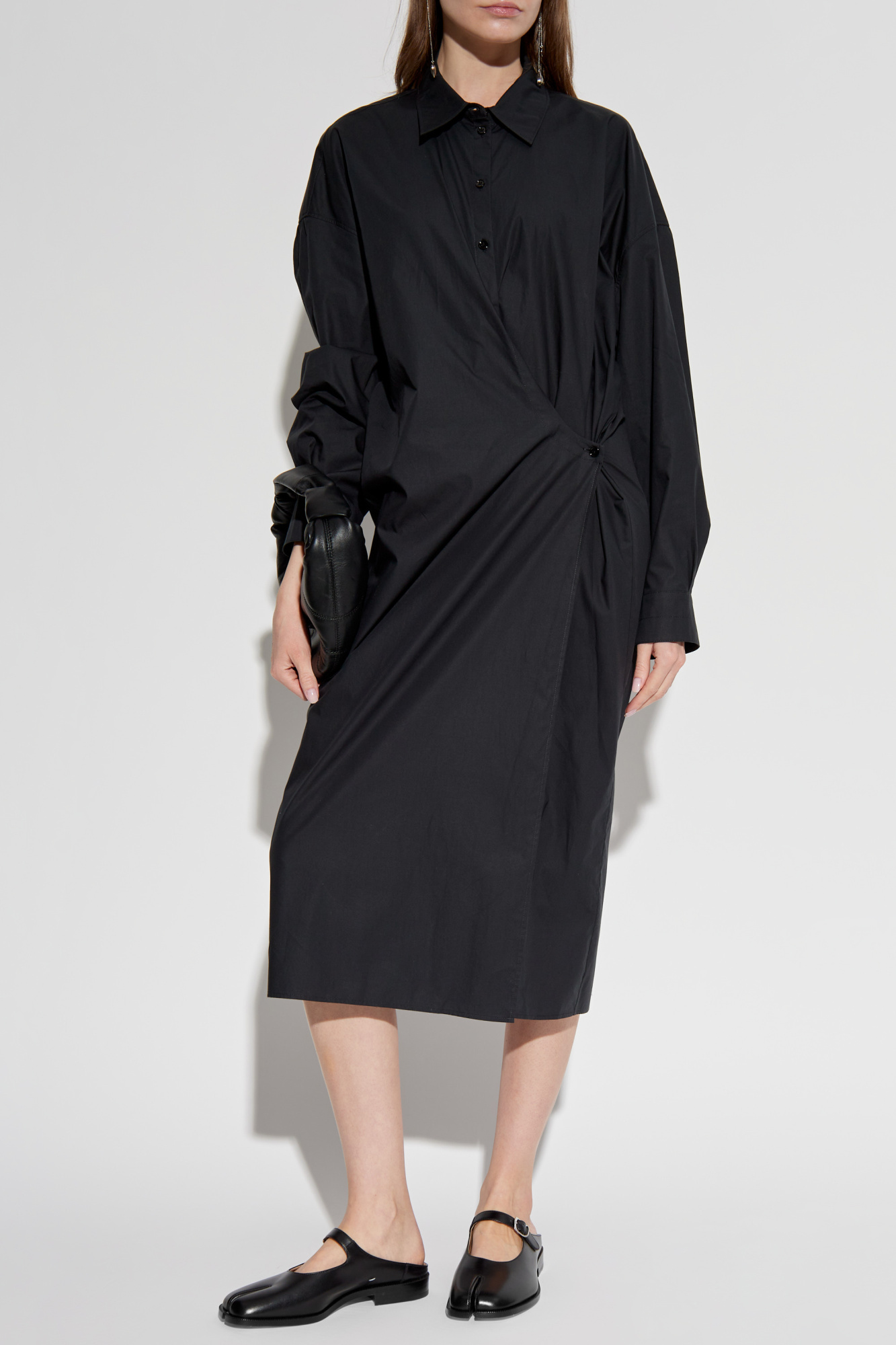 【送料&関税込】Lemaire Cotton Dress LEMAIRE Asymmetric belted cotton-crepe midi dress | NET-A-PORTER